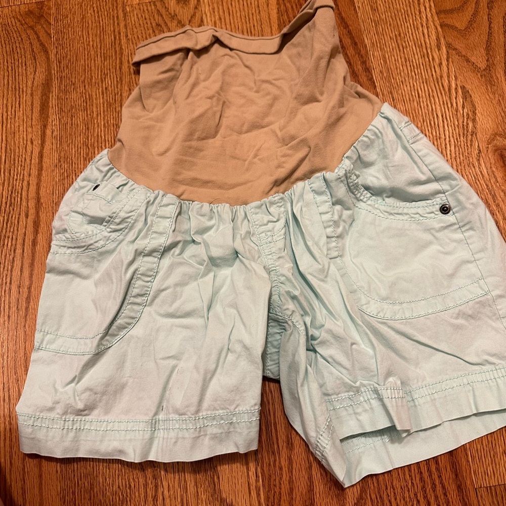 Size Small Maternity Shorts